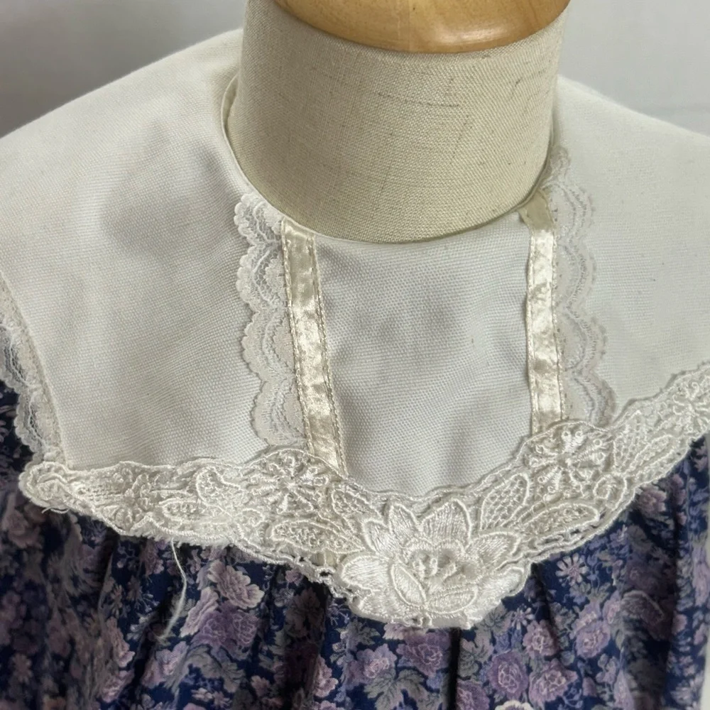 Vintage Navy Floral Dress with Lace Collar